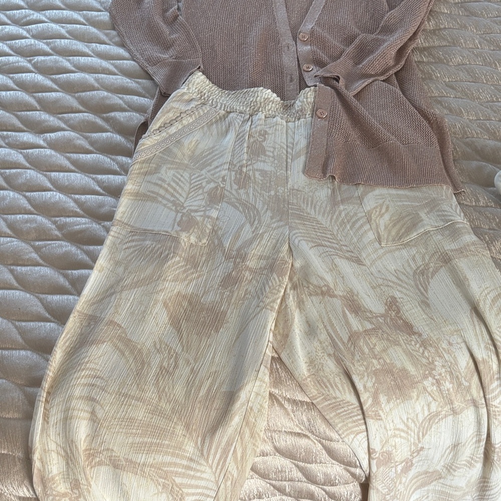 INC International Concepts Elegant Cream Patterned Flowy Pants